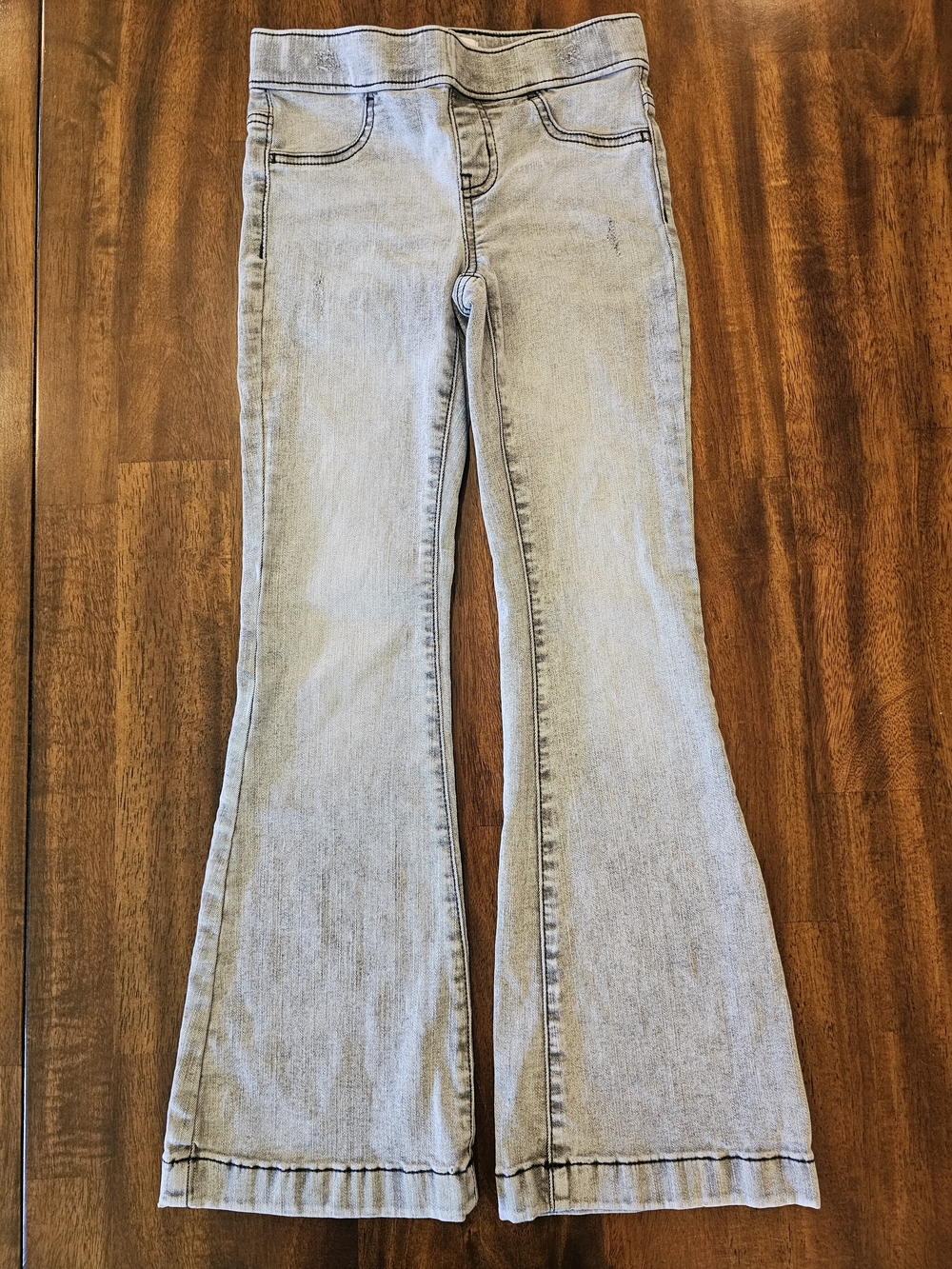 SO Girls Light Gray Flared Jeans Size 8 CLEAN